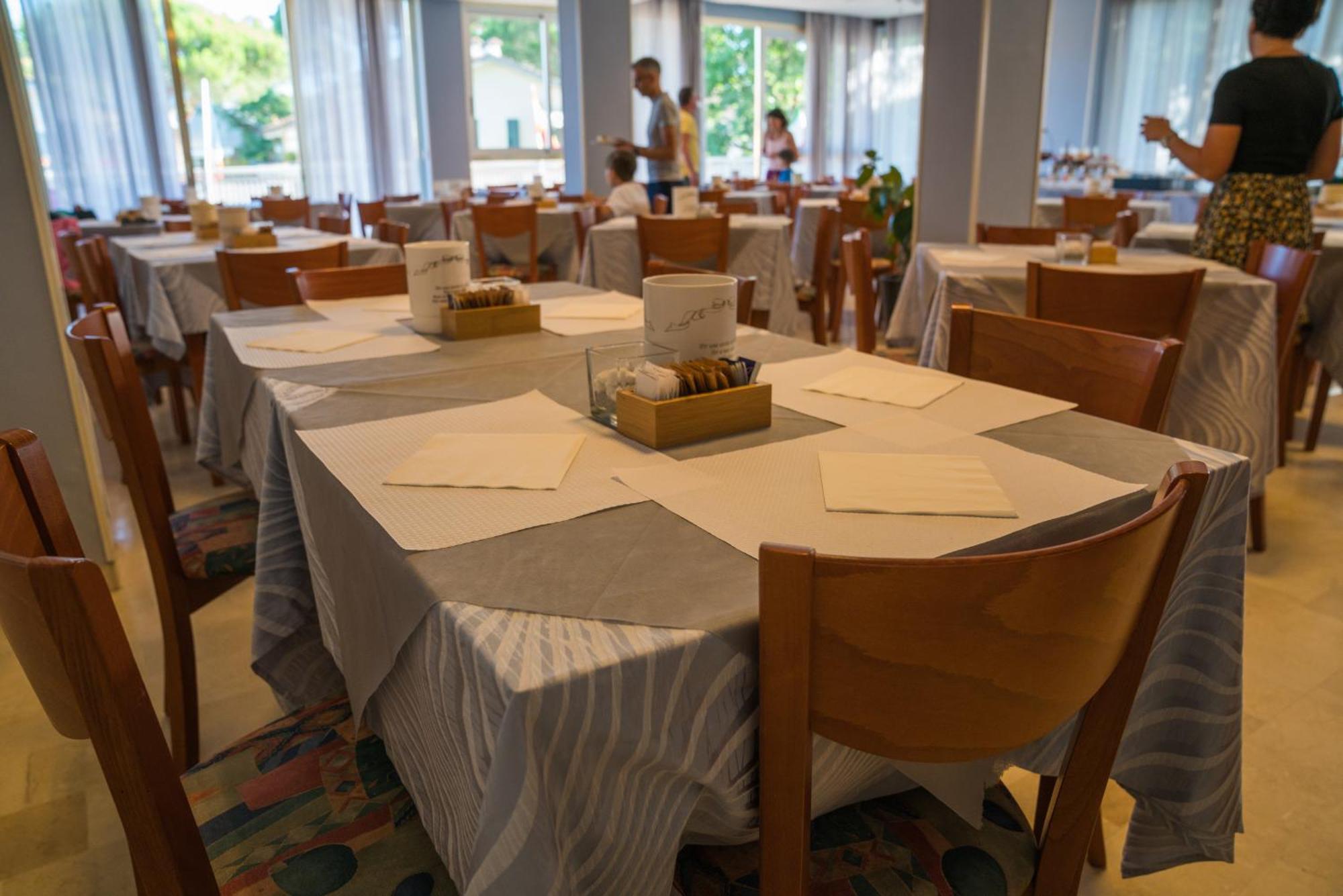 Hotel Singapore Milano Marittima Eksteriør bilde