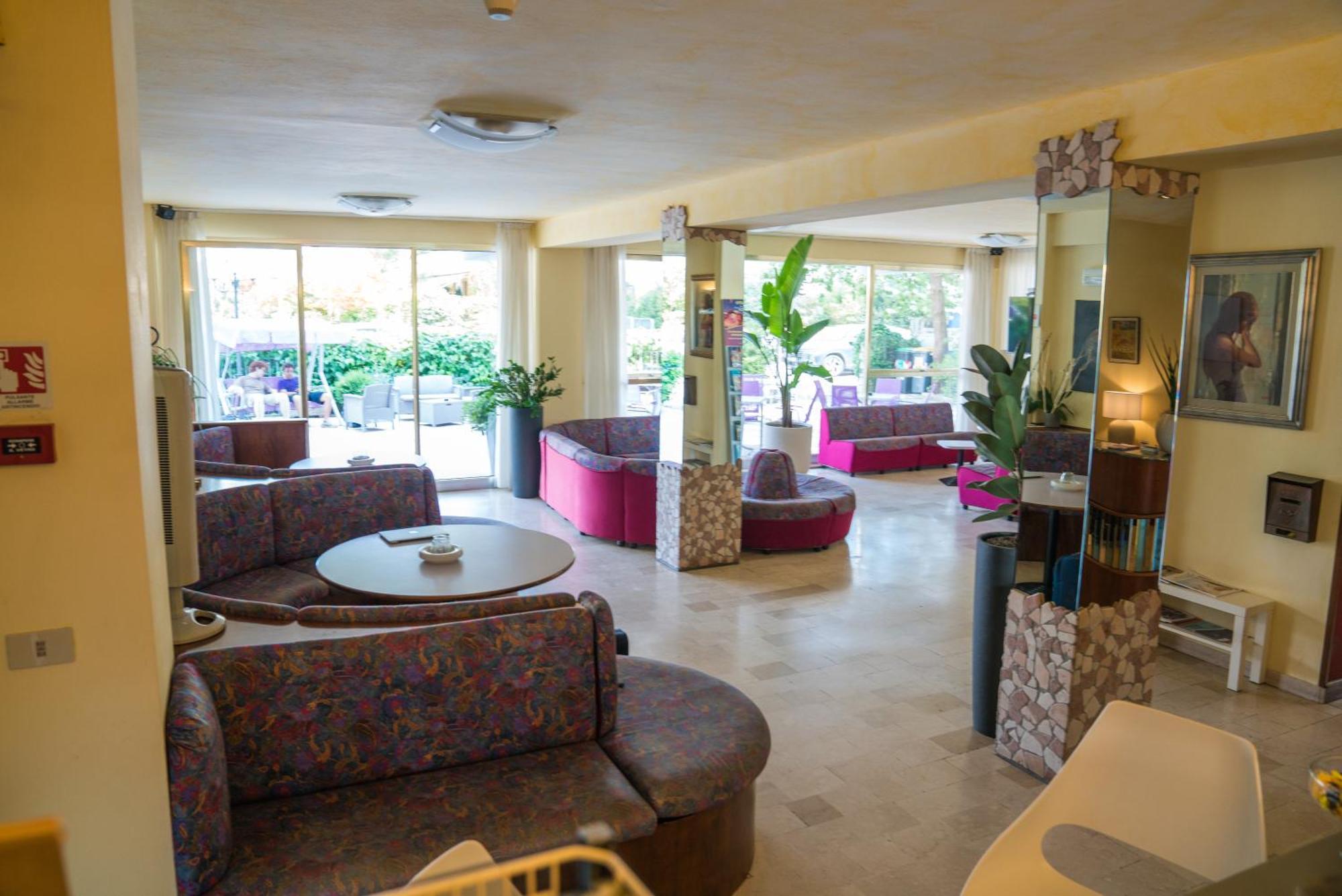 Hotel Singapore Milano Marittima Eksteriør bilde